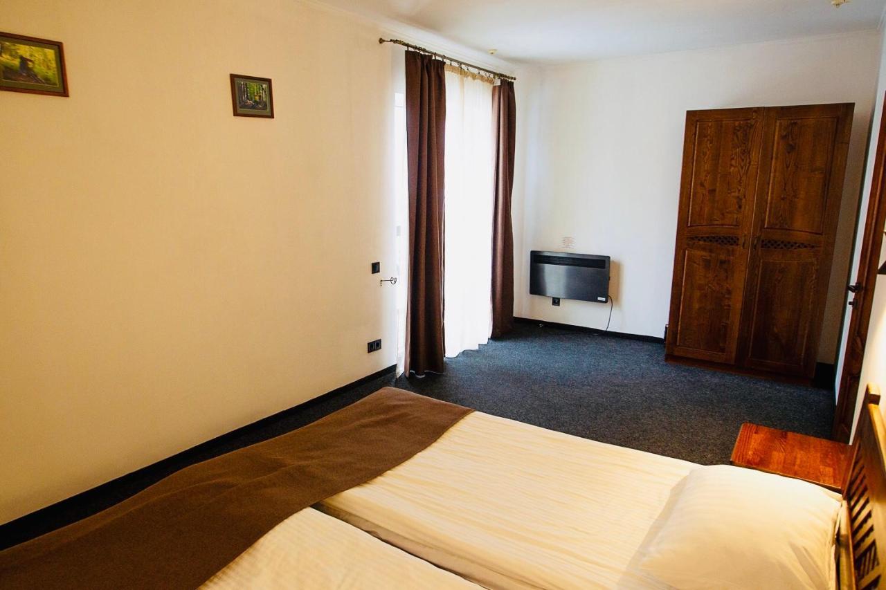 Zimasnow Ski & Spa Club Bukovel Extérieur photo