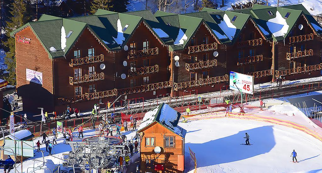 Hotel Zimasnow Ski & Spa Club à Bukovel Extérieur photo